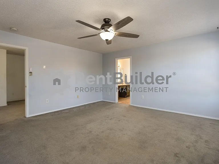 5008 Shadow Rock Rd NW — Photo 11