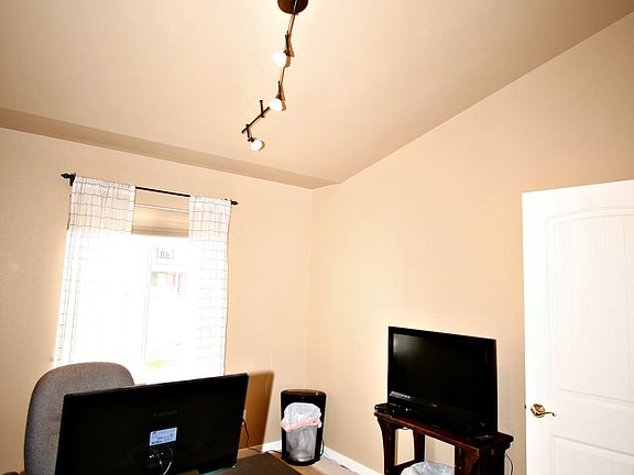 3rd image of 10954 Caverhill Dr