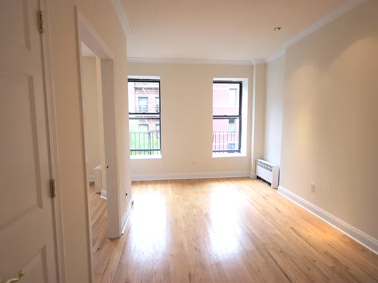 208 W 104th St #4A — Photo 2