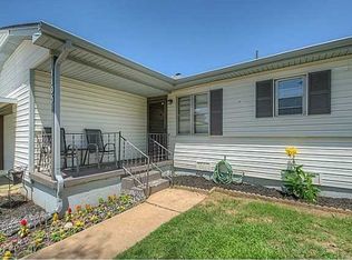 1105 S 3rd St, Yukon, OK 73099