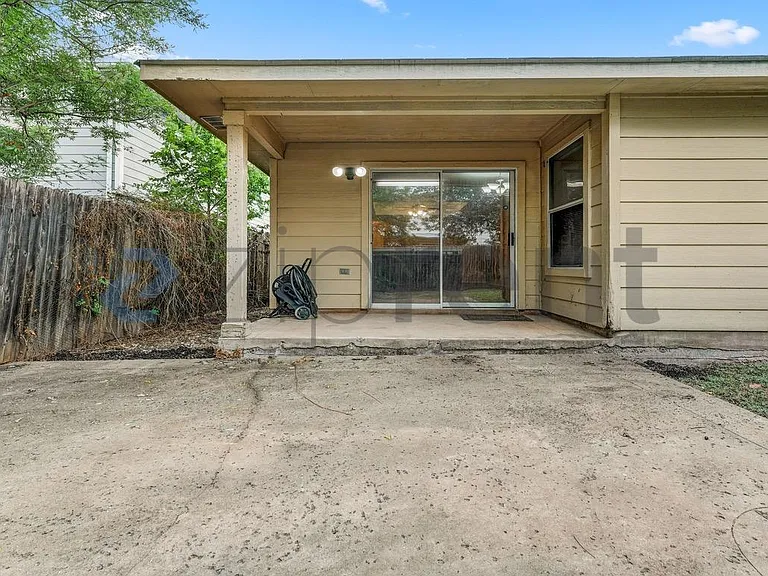 1412 Poppy Seed Ln — Photo 26