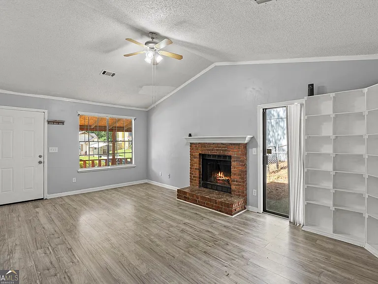 991 Brandon Hill Way — Photo 6