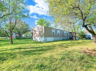5 Lee St, Keene, TX 76059