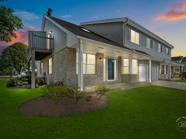 3489 Willowview Ct, Aurora, IL 60504