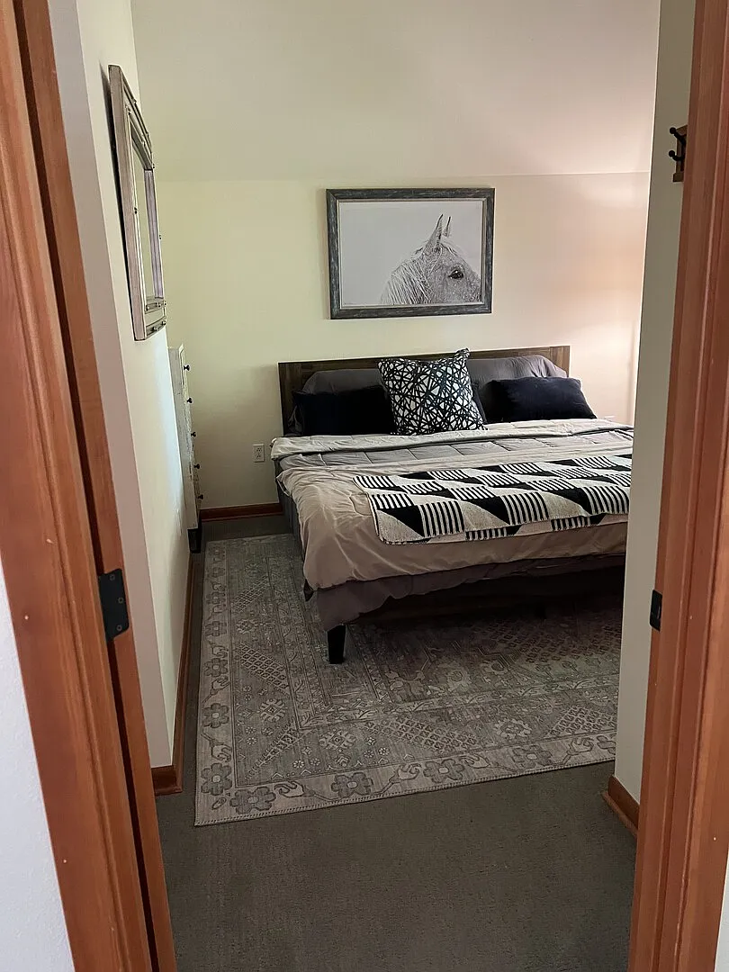Charming Carriage House — Photo 2