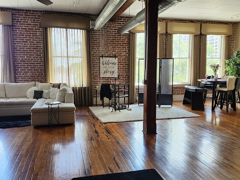 301 E Bay St #304 — Photo 8