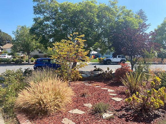 3rd image of 3993 La Mesa Ln