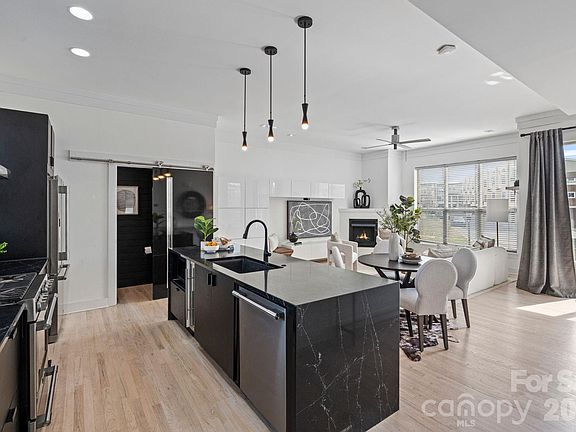 3rd image of 435 Steel Gardens Blvd