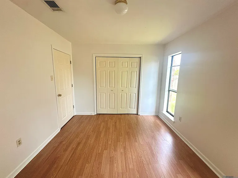 9786 Kinglet Dr — Photo 12