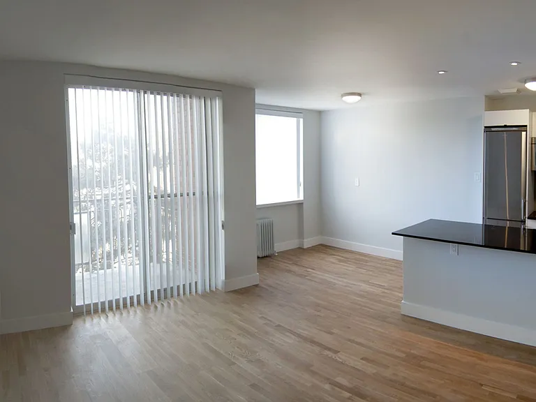 501 Kingston Rd — Photo 5