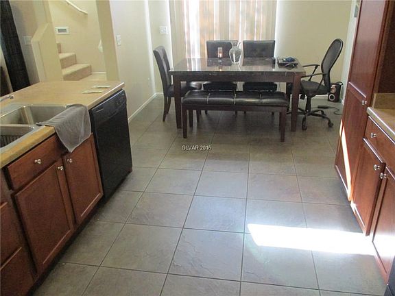 4th image of 7493 Butterton Ct