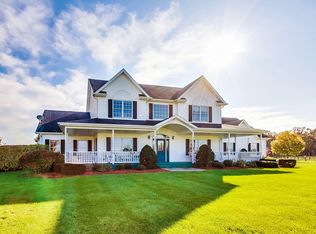 22411 45th St, Bristol, WI 53104