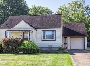 410 W Omar St, Struthers, OH 44471