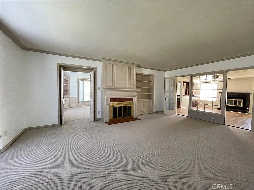 Building Photo - 2845 N Pne #D