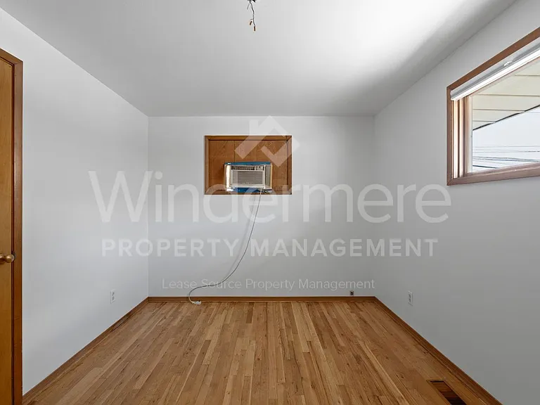 902 E Rockwell Ave — Photo 11