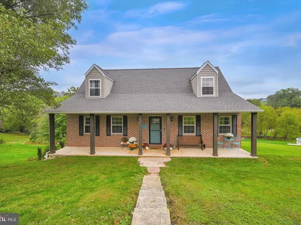 151 High St, Felton, PA 17322