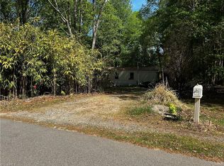 389 Keystone Dr, Summerfield, NC 27358