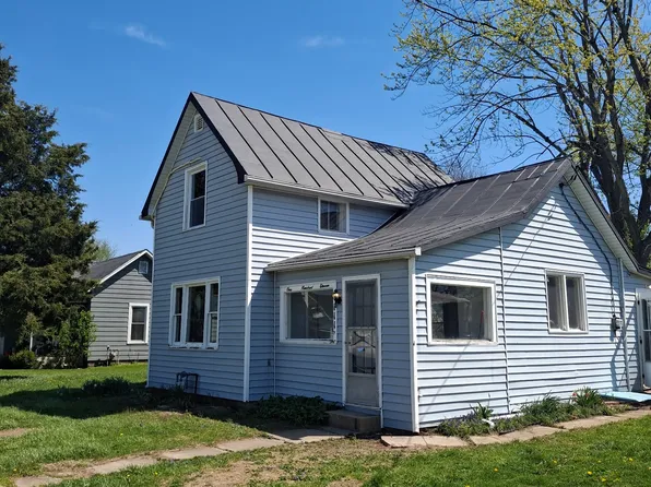 111 Hamilton St, New Holland, OH 43145