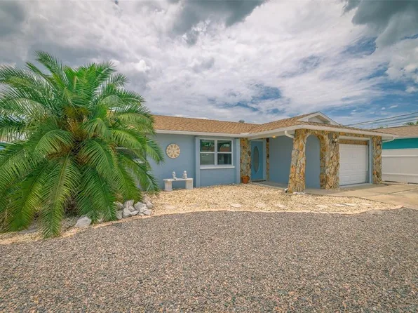 13909 Barnard Ave, Hudson, FL 34667