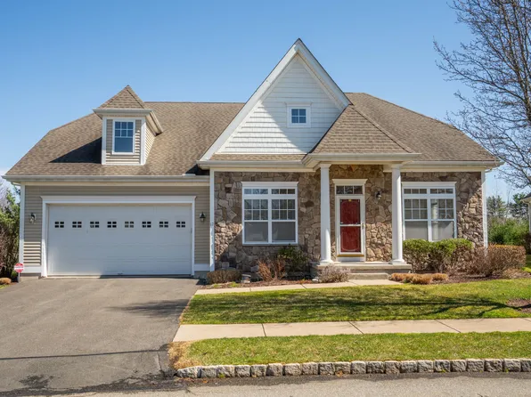 12 Pebble Beach Drive #12, Bloomfield, CT 06002