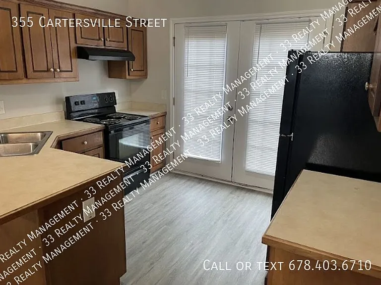 355 Cartersville St — Photo 4