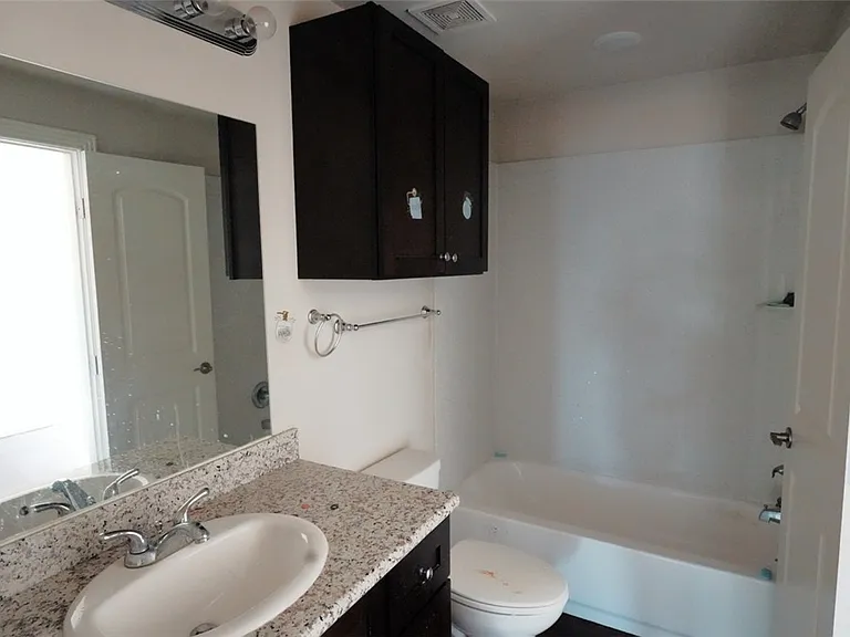 2910 Town Square Ave #2502 — Photo 4