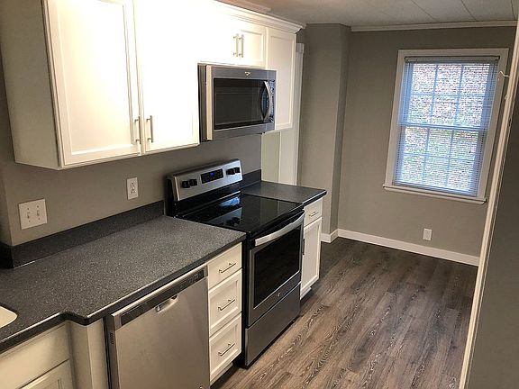 5th image of 121 Westview Dr