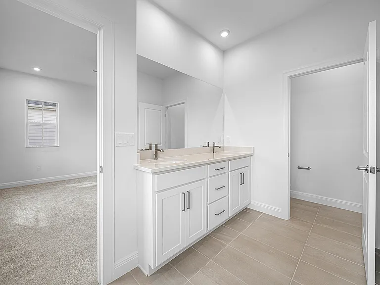 10720 SW Pioneer Pkwy — Photo 32