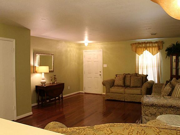 4th image of 7726 Chatham Springs Ln