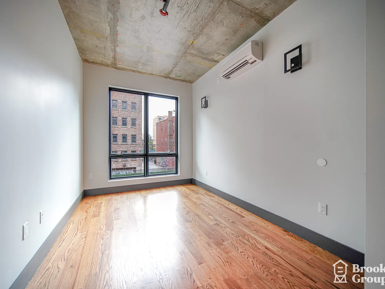 150 Bleecker Street — Photo 4
