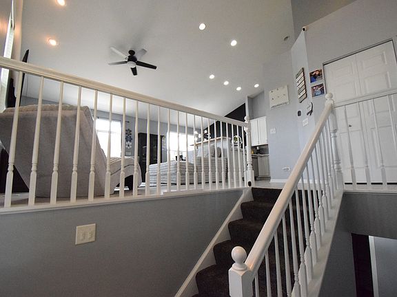 2nd image of 1630 Dogwood Ln