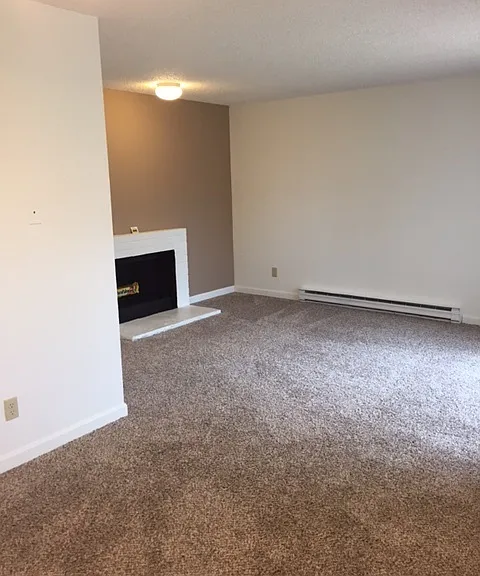 Crystal Springs Apartments — Photo 40