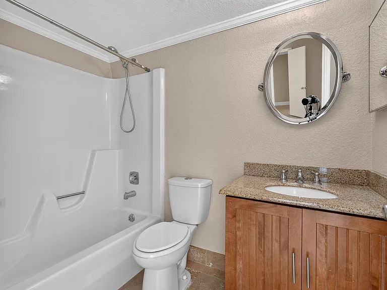 110 N Delaware Blvd #15D — Photo 31