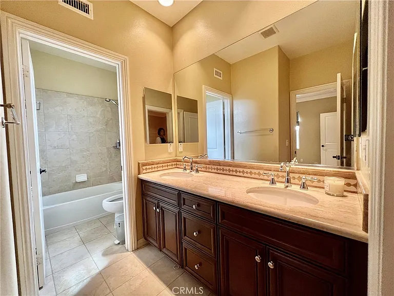 3974 E Callaway Dr — Photo 29