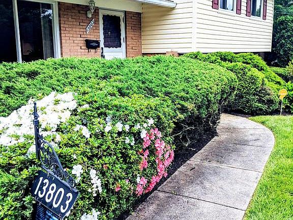 2nd image of 13803 Loree Ln
