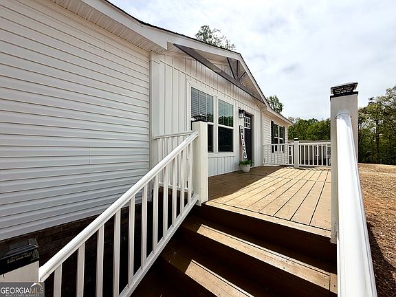 3rd image of 2852 Hollywood Church Rd