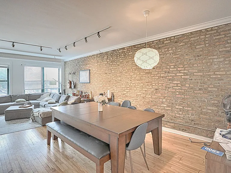 1121-23 N Ashland Ave #1123-2F — Photo 6