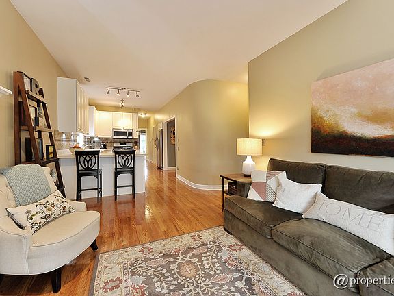 Kitchen / Living Room
