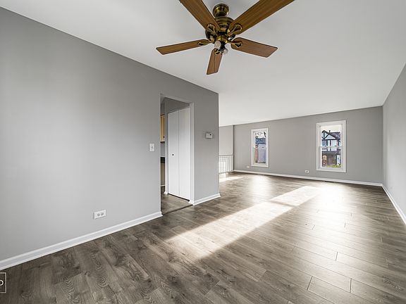 4th image of 325 Brighton Bay