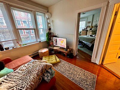4th image of 195 Winthrop Rd #3