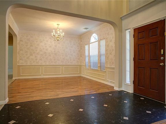 2nd image of 3202 Merita Dr