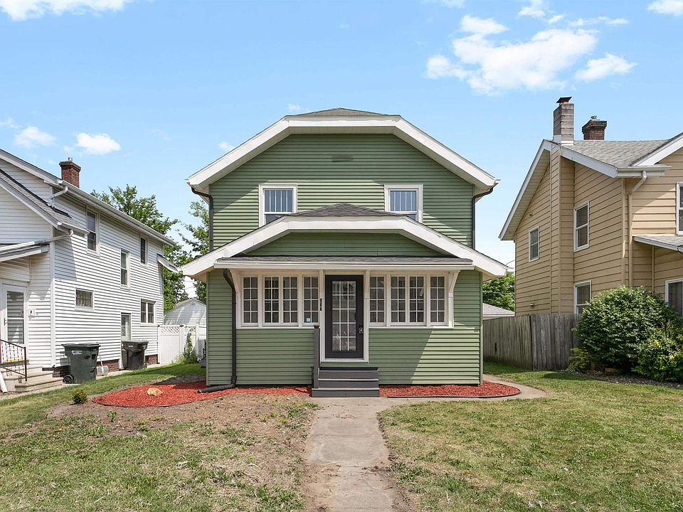 1st image of 217 Altgeld St