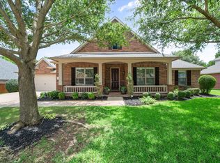905 Killian Dr, Mansfield, TX 76063