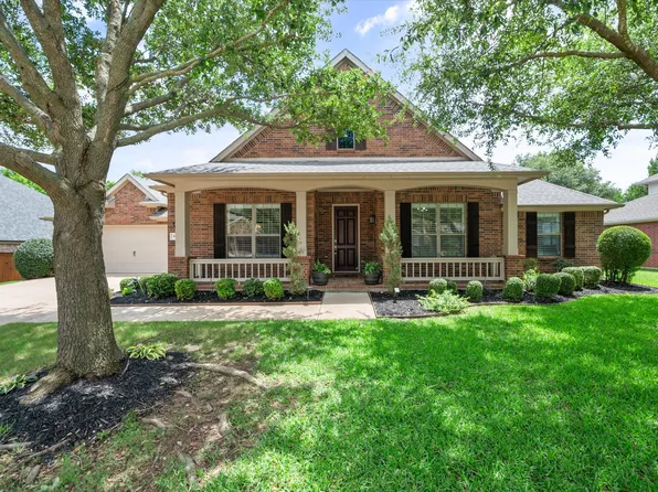 905 Killian Dr, Mansfield, TX 76063