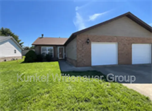 932 Evan Dr Photo 1