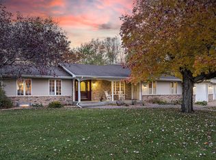 707 Sunset Ln N, Cambridge, MN 55008