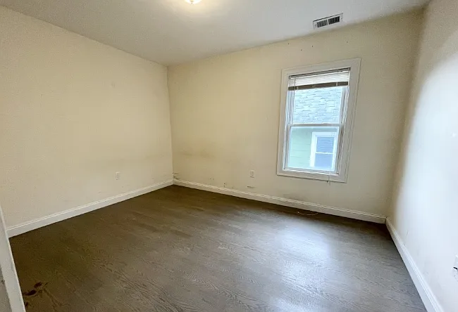 21 Iroquois St #2A — Photo 7
