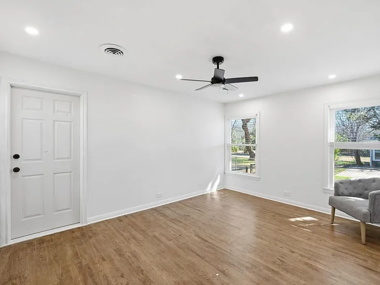3313 Greenwood Dr — Photo 17