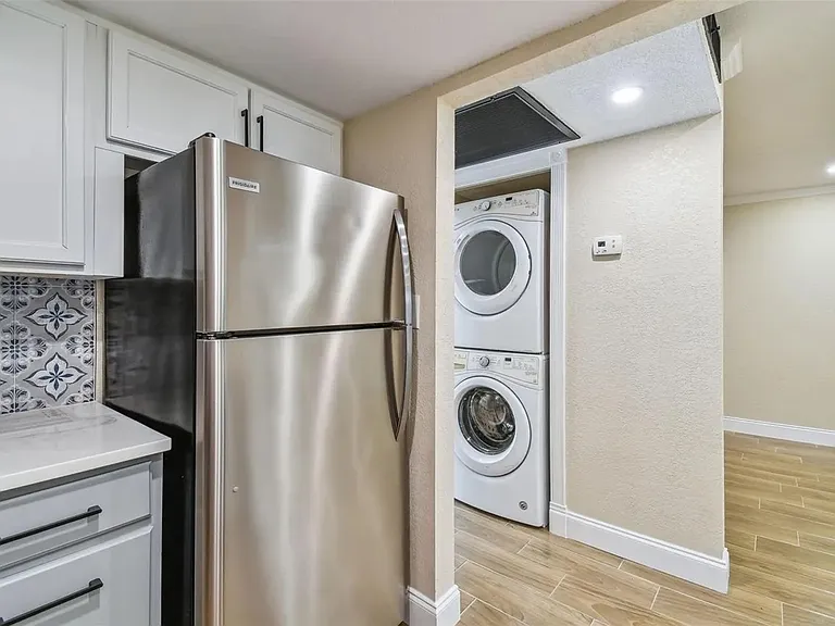 4769 Puritan Cir #401 — Photo 4