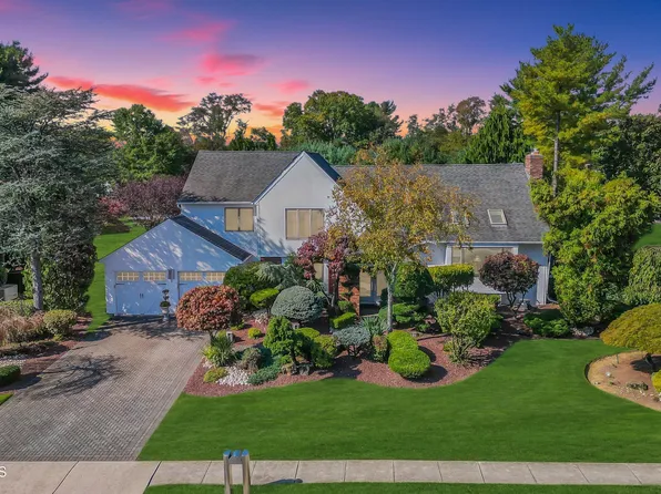 2 Teal Court, Marlboro, NJ 07746